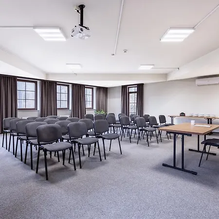 Modrzewiowy Dwor Hotel 3*