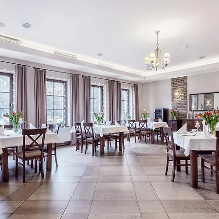 Hotel Modrzewiowy Dwor Hlivice