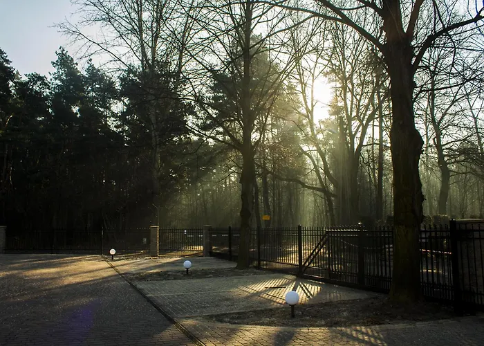 Modrzewiowy Dwor Ξενοδοχείο 3*