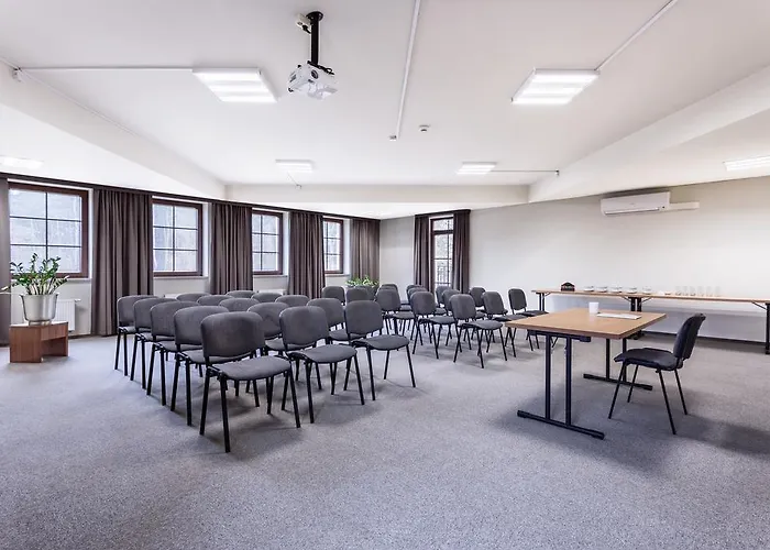 Modrzewiowy Dwor Hotel 3*