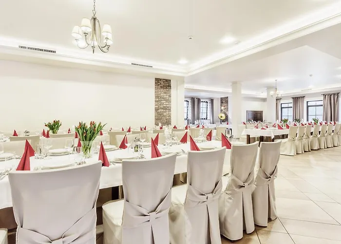 Modrzewiowy Dwor Hotel 3*