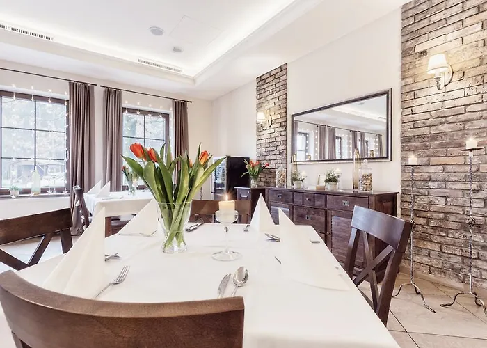 Hotel Modrzewiowy Dwor